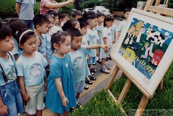 도시어린이들 위한 `농촌그림 전시회