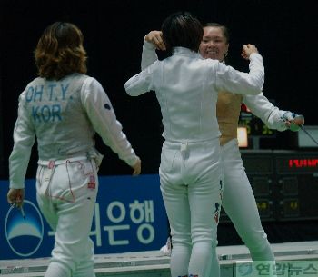 우승 포옹하는  서미정 선수
