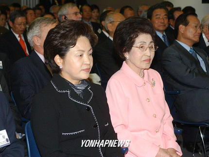 권여사와 이여사