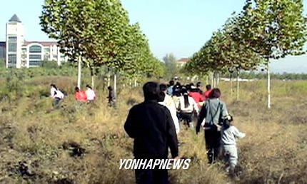 탈북자  베이징 한국국제학교 진입