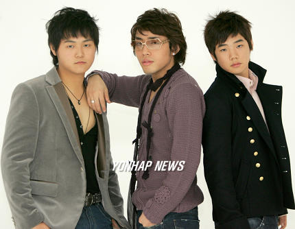3인조 남성그룹 엠투엠(M to M)