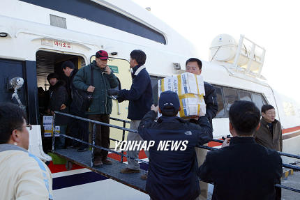 북한 금호지구에서 철수한 경수로 인력