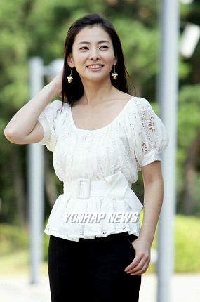시원한 미소의 탤런트 최지나