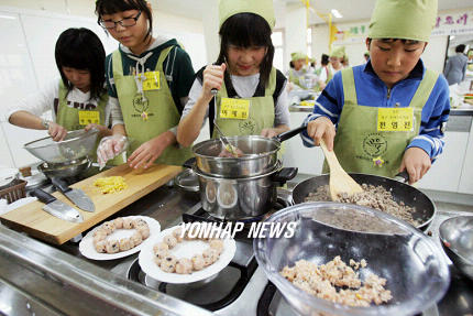 어린이들이 펼친 요리향연