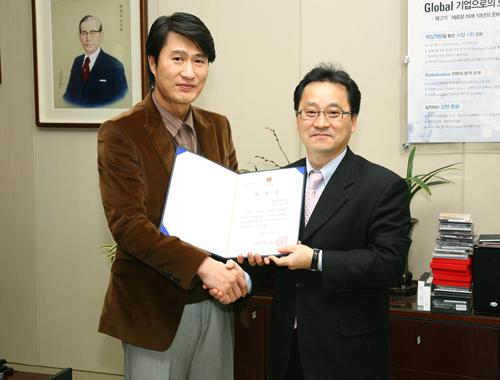박광원 엠넷미디어 대표에 문화 장관 표창