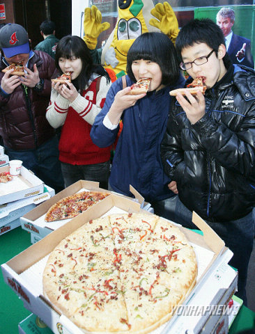 파파존스, 피자 빨리 먹기 대회