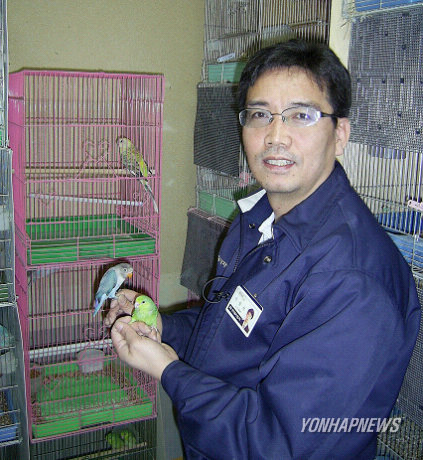 앵무새 150여마리 키우며 가정 화목 다져요