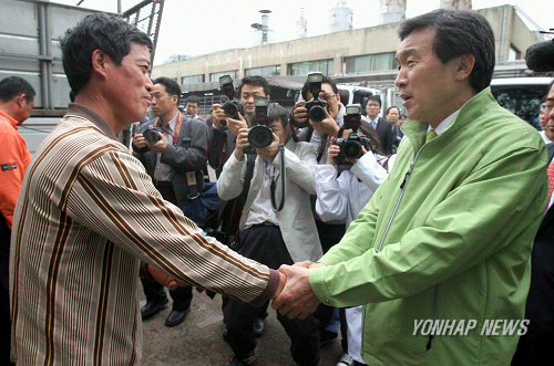 손학규 대표 축산물공판장 방문