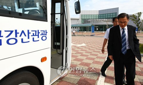 현지 복귀하는 금강산 사업소 총소장