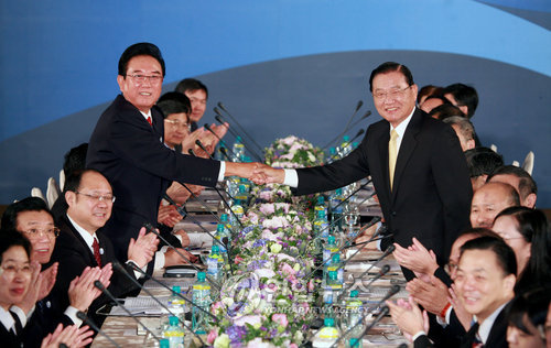 천윈린 중국 해협회 회장, 구전푸 미망인 예방