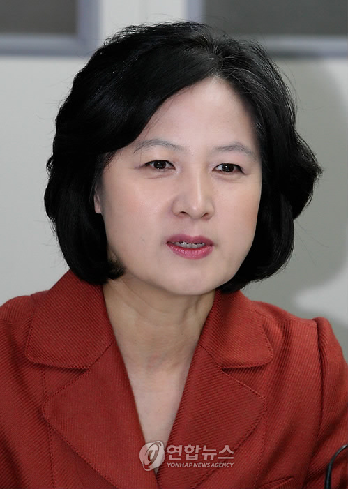 추미애 위원장 고용안정 강조