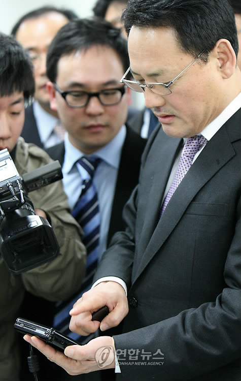 콘텐츠산업 발전 간담회 참석 유인촌 장관