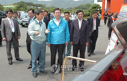 鄭 충북지사 남부권 산업인프라 갖춰야
