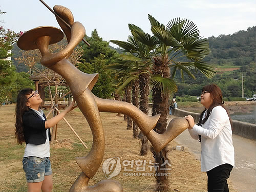 <카메라뉴스> 여수에 명품 조형물 거리 등장