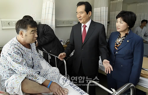 간병 병동 방문한 정세균 대표