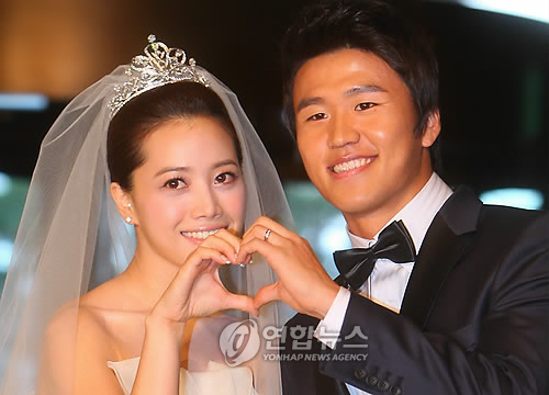 축구선수 이호, 양은지와 결혼 골인