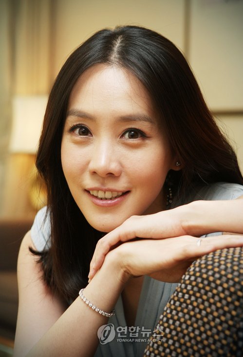 배우 김정은