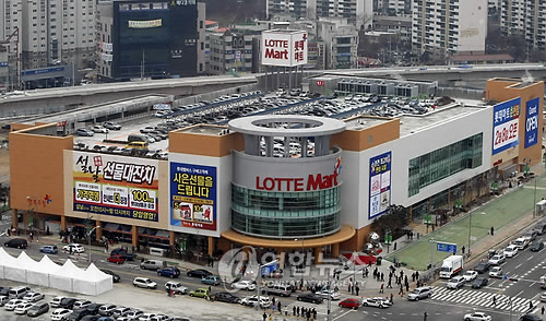 롯데마트 춘천점 개점..주변 온종일 지.정체
