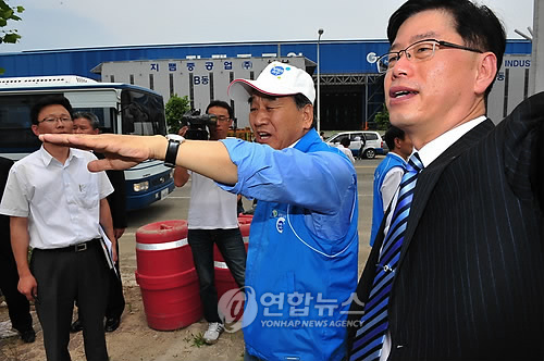 대불산업단지 방문한 이재오 위원장