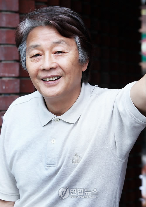 12년만에 연극무대 돌아온 배우 서인석