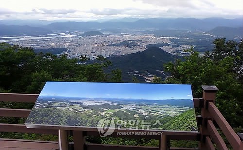 <카메라뉴스> 춘천 금병산 삼림욕장 인기