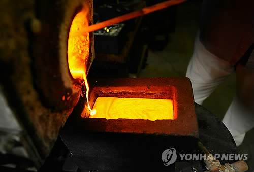 美귀금속업계, 금값급등에 금 대신 은