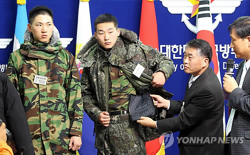 군복에 몸을 맞추라는 옛말..맞춤형 피복까지