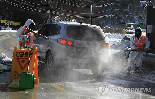 양양 양돈단지 구제역 발생..방역작업