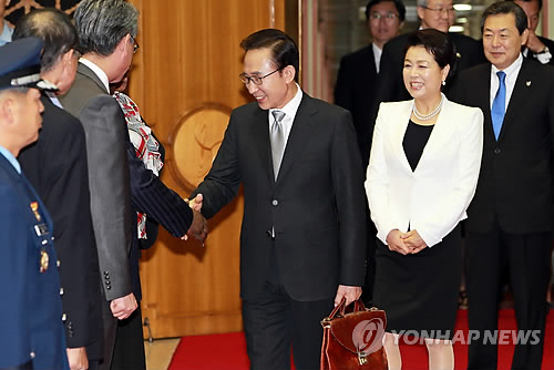 이 대통령, 귀국