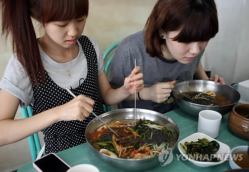 더위야 가라 인천 명물 화평동 세숫대야 냉면