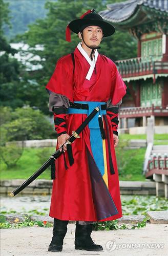 장혁 추노 대길이와 다른 모습 기대하세요