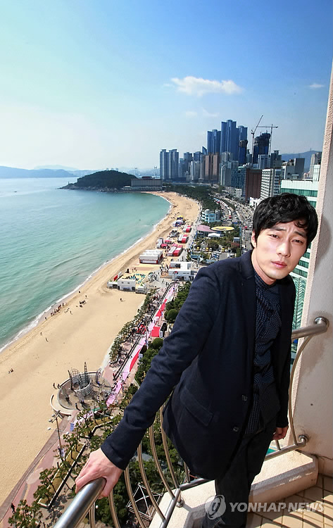 소지섭, 바다와 잘 어울리는 배우