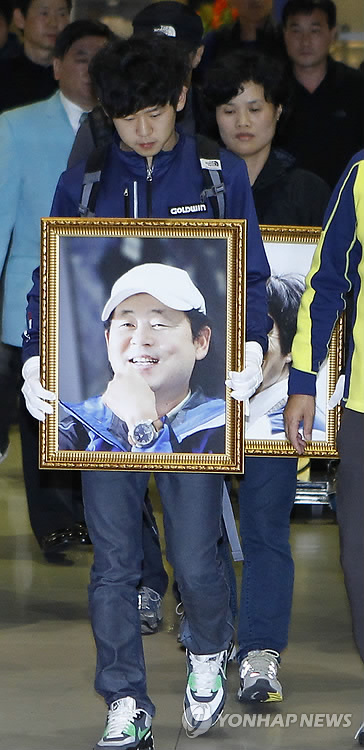 사진으로 돌아온 산악인들