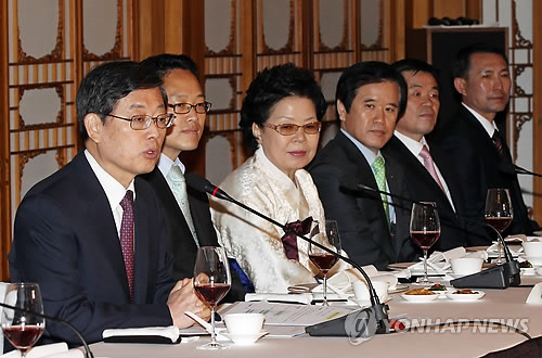 김총리 우수한 기술인이 우대받는 사회 돼야