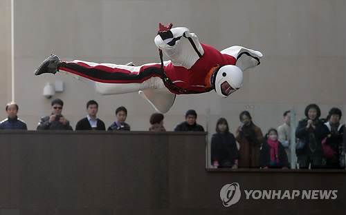 롯데백화점 김포공항점, 체공비행쇼