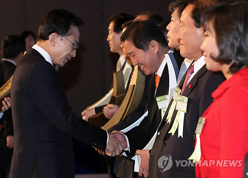 삼광, 1억불 수출의탑 수상