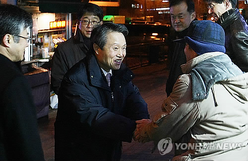 인력시장 찾은 권도엽 장관