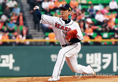 역투하는 김선우