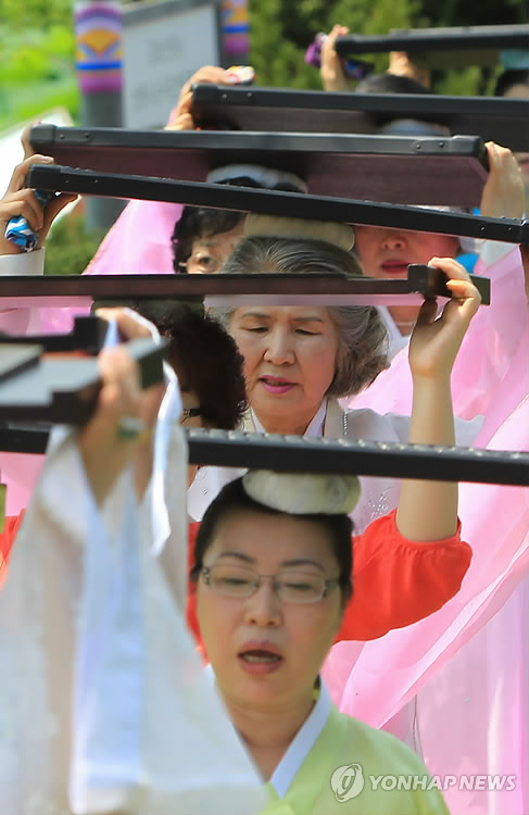 강화 선원사에서 평화대장경 봉안식
