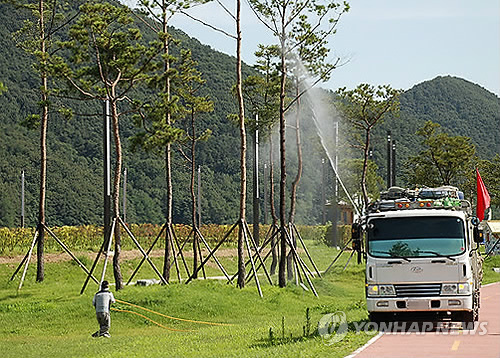 대전환경단체 금강 둔치에 어독성 살충제 뿌려져