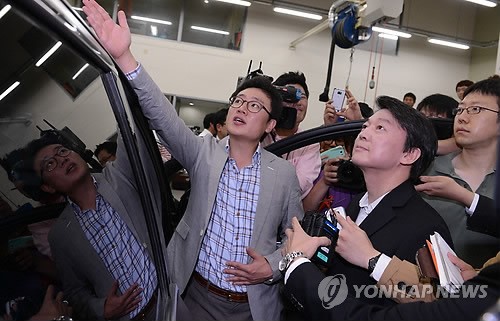 안철수, 국민대 무인차량로봇연구센터 방문