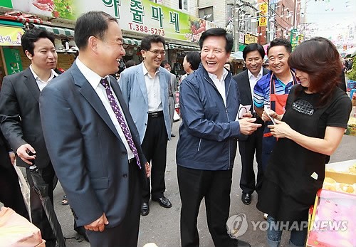 안양 관양시장 찾은 이채필 장관