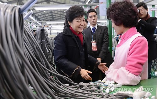 박근혜, 근로자와 대화