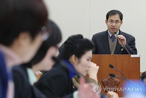 해명하는 박광일 중부지방고용노동청 평택지청장