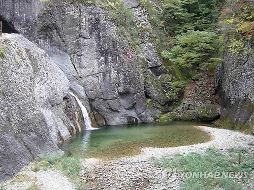 일제에 뺏긴 이름 되찾는 주왕산 용추폭포