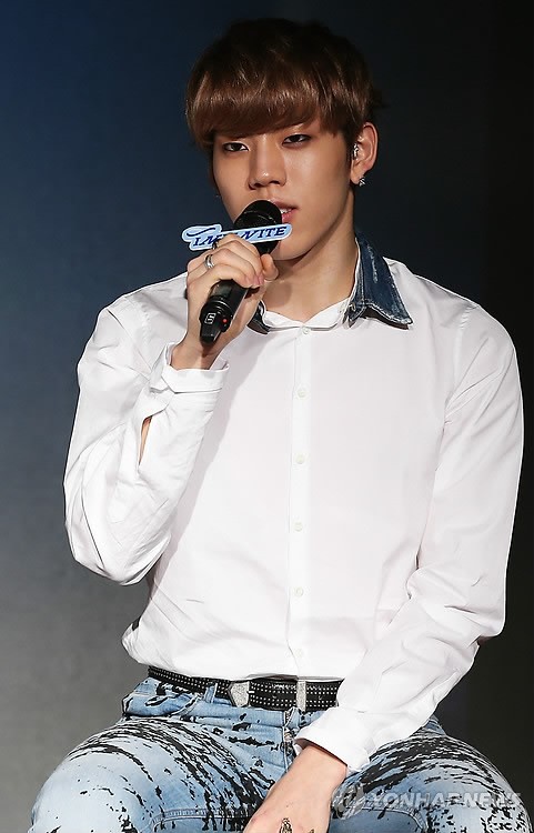 질문에 답하는 동우