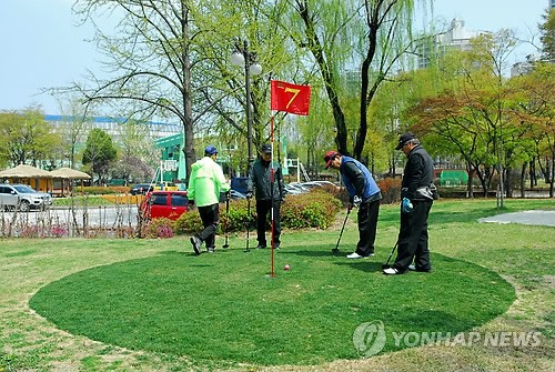 잠실운동장 체육공원에 파크골프장 개장