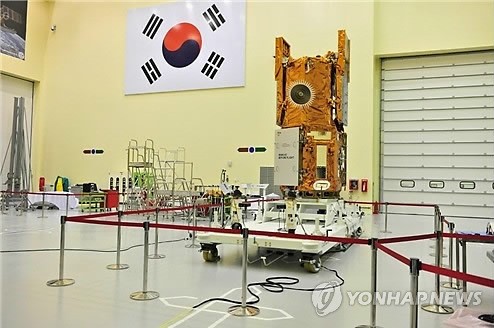 청정실에서 대기 중인 아리랑5호