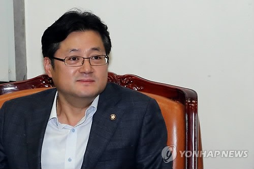 '귀태'발언 논란, 홍익표는 누구