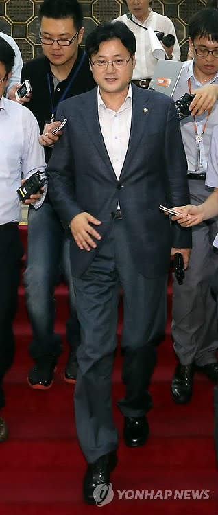 민주당 홍익표 원내대변인, '귀태' 발언 논란,